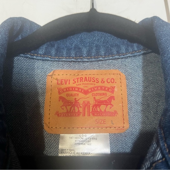 Levi's Trucker Denim Jacket Darker Wash Kid's Size Large / Women's Small Blue - Picture 6 of 9
